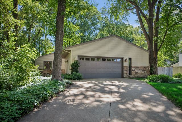 917 55th Street, West Des Moines, IA 50266