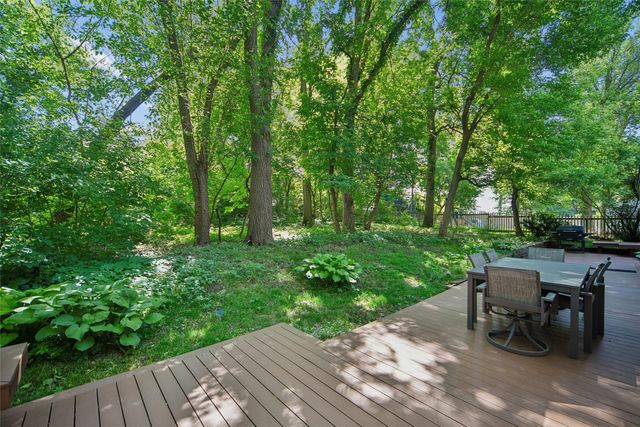 917 55th Street, West Des Moines, IA 50266