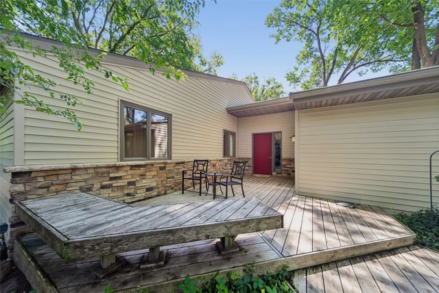 917 55th Street, West Des Moines, IA 50266