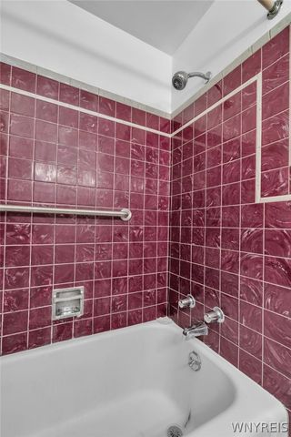 240 Edgewood Avenue, Tonawanda, NY 14223