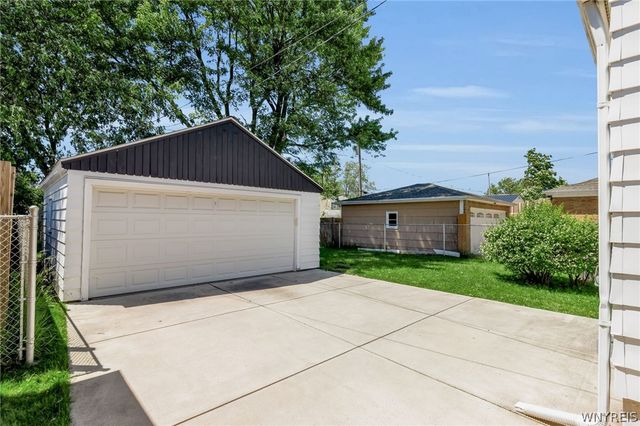 240 Edgewood Avenue, Tonawanda, NY 14223