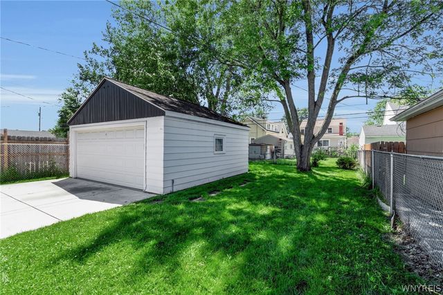 240 Edgewood Avenue, Tonawanda, NY 14223