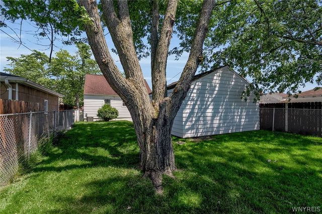 240 Edgewood Avenue, Tonawanda, NY 14223