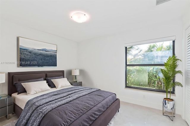 9189 SW 129th Ln, Miami, FL 33176