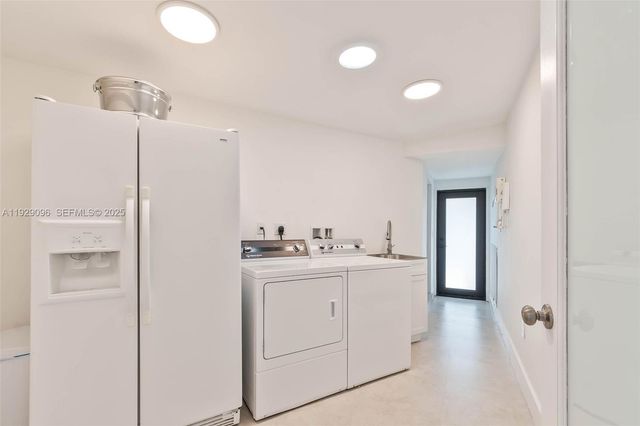 9189 SW 129th Ln, Miami, FL 33176