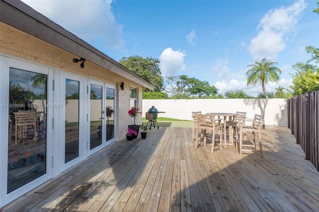 9189 SW 129th Ln, Miami, FL 33176