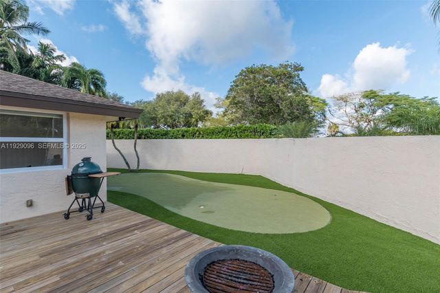 9189 SW 129th Ln, Miami, FL 33176