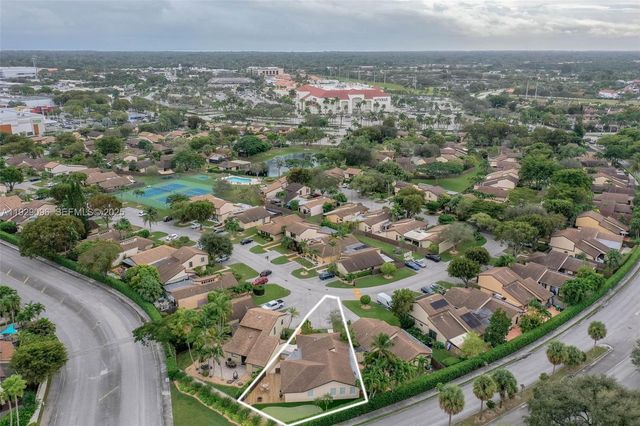 9189 SW 129th Ln, Miami, FL 33176