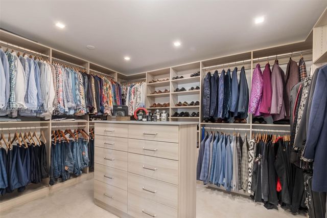 9189 SW 129th Ln, Miami, FL 33176