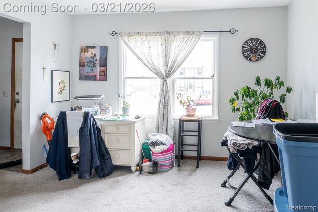 5763 N Silvery Lane, Dearborn Heights, MI 48127