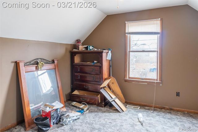 5763 N Silvery Lane, Dearborn Heights, MI 48127