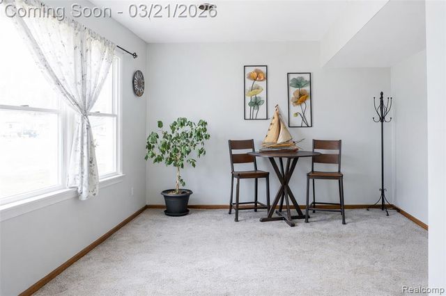 5763 N Silvery Lane, Dearborn Heights, MI 48127