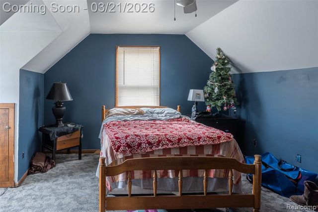 5763 N Silvery Lane, Dearborn Heights, MI 48127