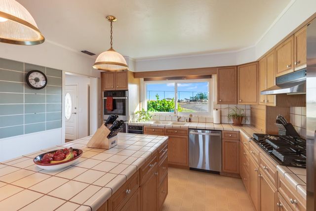 710 Sierra Dr, Placerville, CA 95667