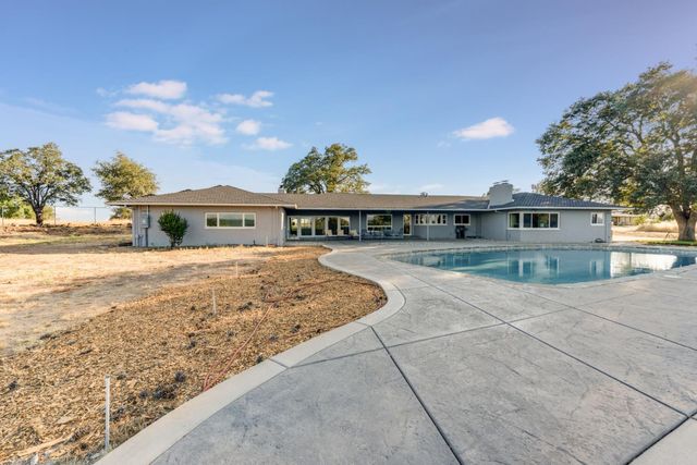 710 Sierra Dr, Placerville, CA 95667