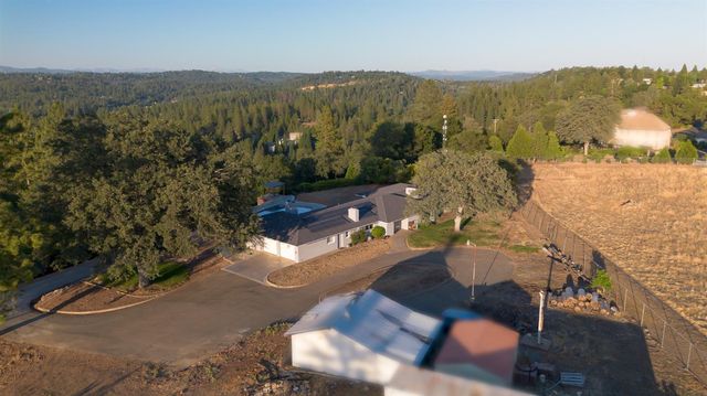 710 Sierra Dr, Placerville, CA 95667