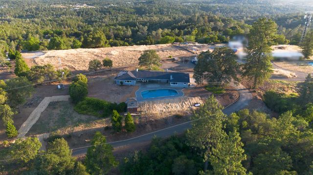 710 Sierra Dr, Placerville, CA 95667