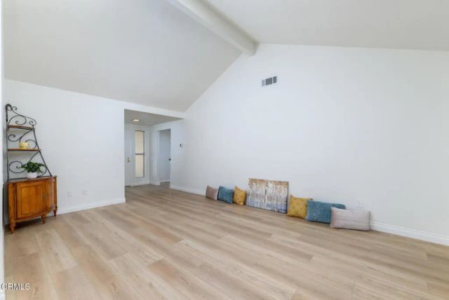 24121 Village 24, Camarillo, CA 93012