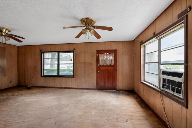 26045 W NEWBERRY ROAD, Newberry, FL 32669