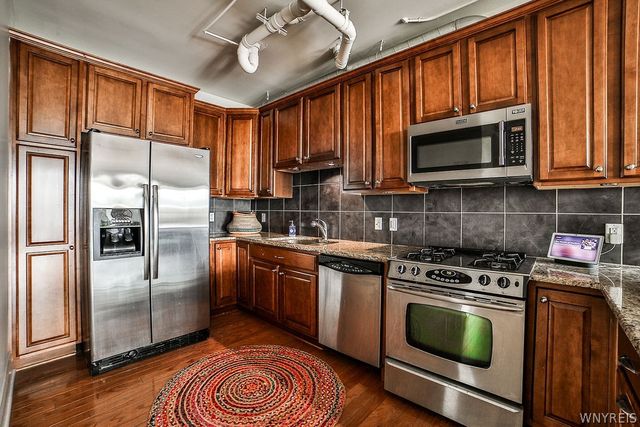 132 Lakefront Boulevard 204, Buffalo, NY 14202