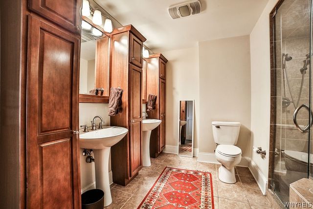 132 Lakefront Boulevard 204, Buffalo, NY 14202