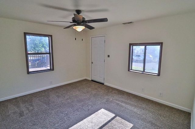 1928 S Mosley Ave, Wichita, KS 67211