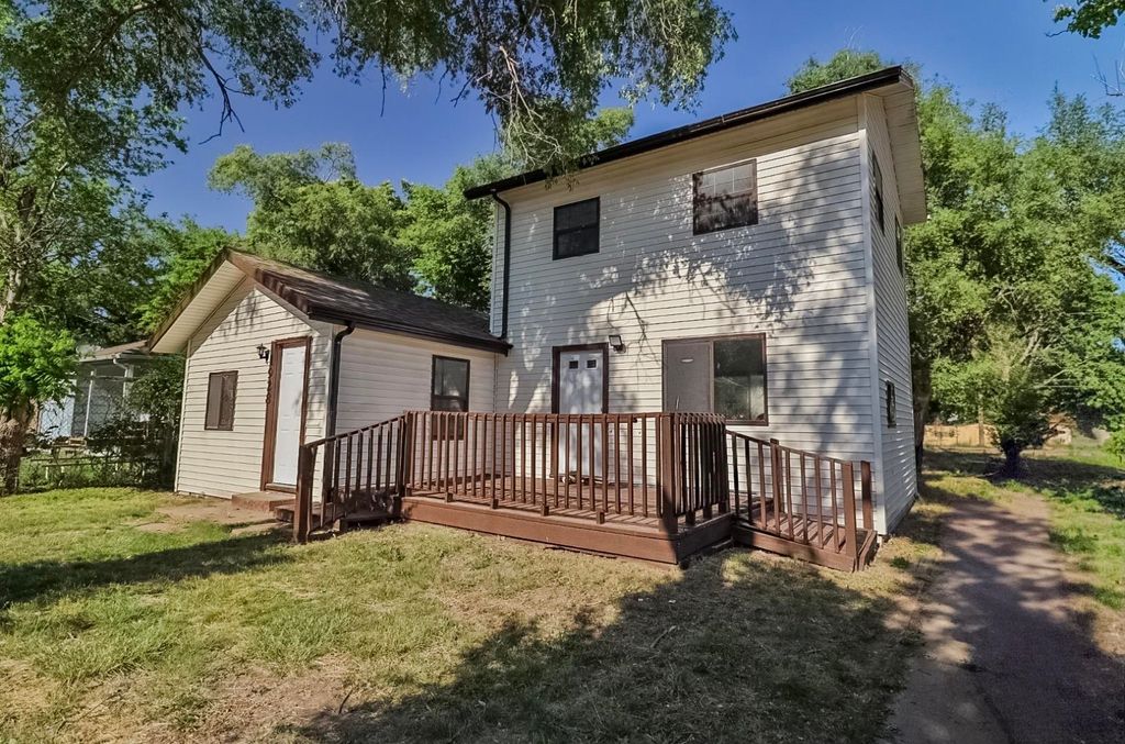 1928 S Mosley Ave, Wichita, KS 67211