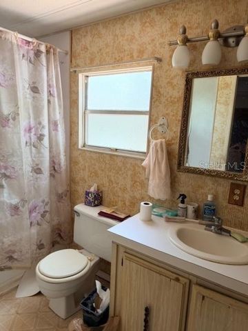 2006 BLUE LAKE DRIVE, Lakeland, FL 33801