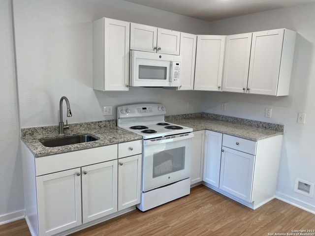 1632 S Hamilton St Unit 101, San Antonio, TX 78207