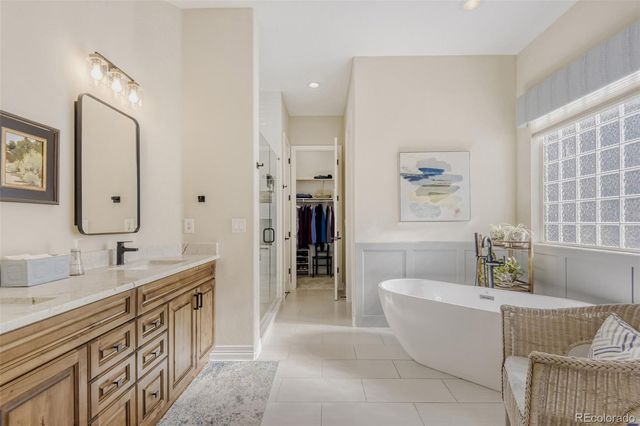 6569 S Blackhawk Way, Aurora, CO 80016