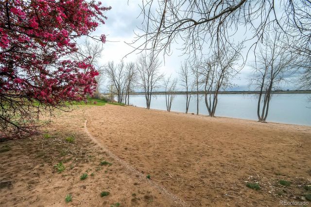 6569 S Blackhawk Way, Aurora, CO 80016