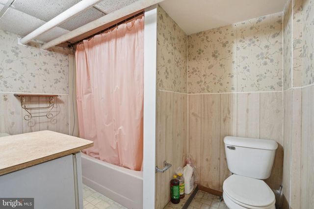 4418 DEVEREAUX ST, Philadelphia, PA 19135