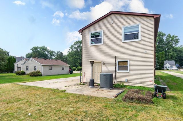 3114 Bessie Street, Auburn Hills, MI 48326