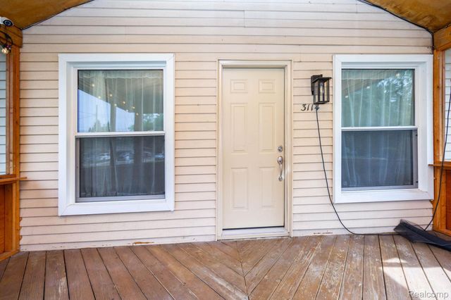 3114 Bessie Street, Auburn Hills, MI 48326