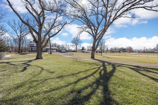 1105 Maple Street, Robins, IA 52328