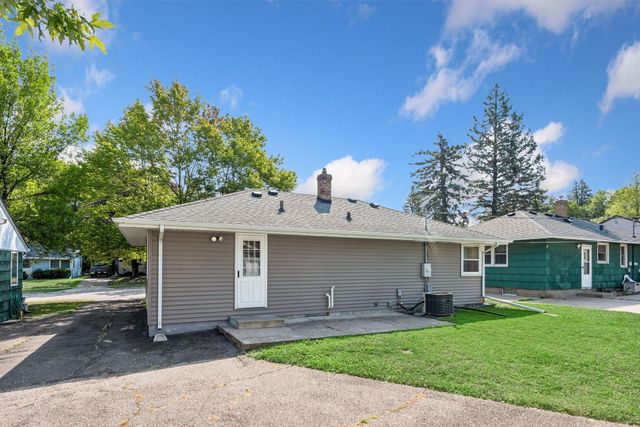 1225 Hall Avenue, West Saint Paul, MN 55118