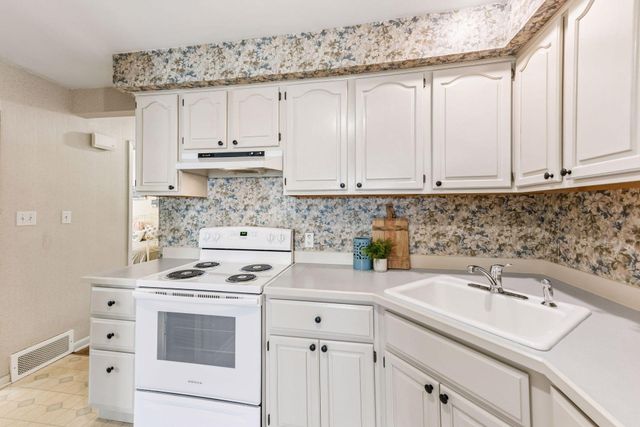 1225 Hall Avenue, West Saint Paul, MN 55118