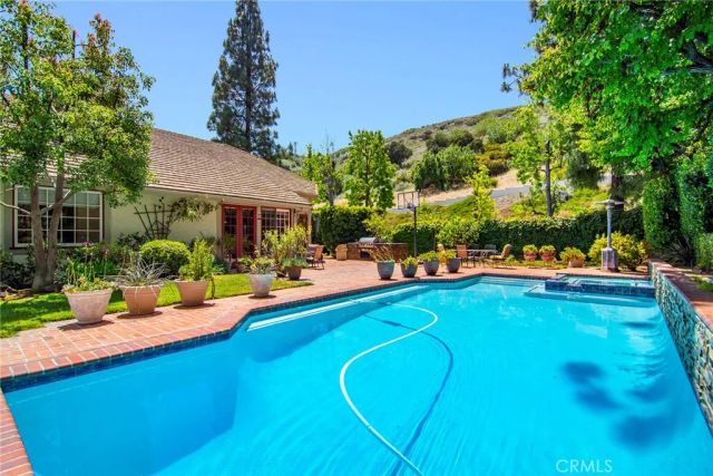 29551 Weeping Willow, Agoura Hills, CA 91301