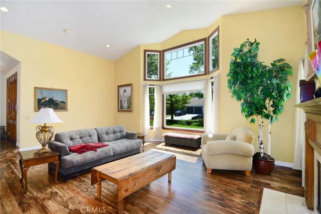 29551 Weeping Willow, Agoura Hills, CA 91301