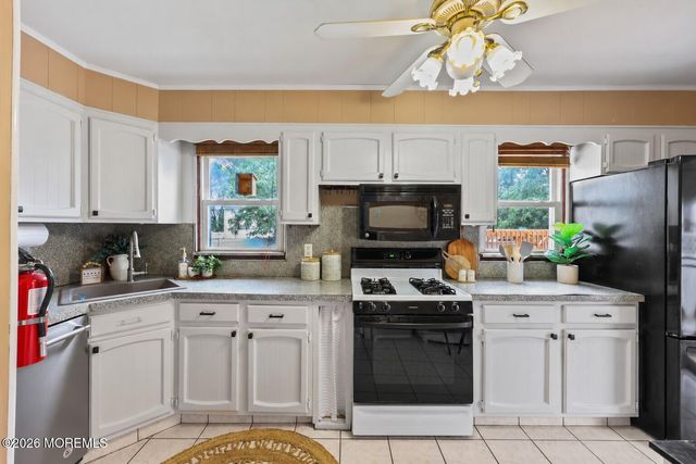 13 Sidney Terrace, Hazlet, NJ 07734