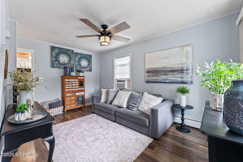 13 Sidney Terrace, Hazlet, NJ 07734