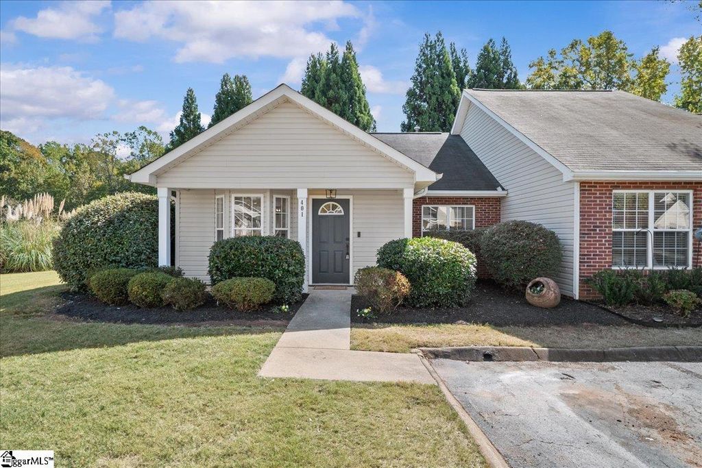 401 Crestridge Drive, Simpsonville, SC 29681