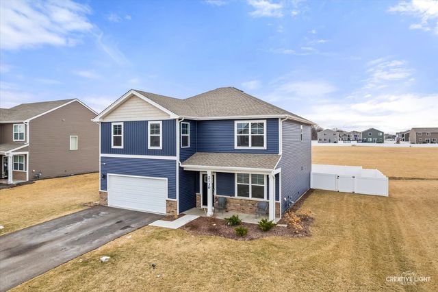 2730 Berrywood Lane, Yorkville, IL 60560