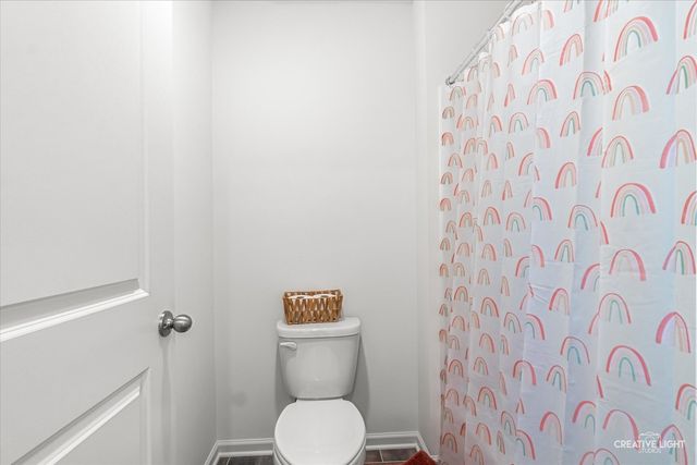 2730 Berrywood Lane, Yorkville, IL 60560