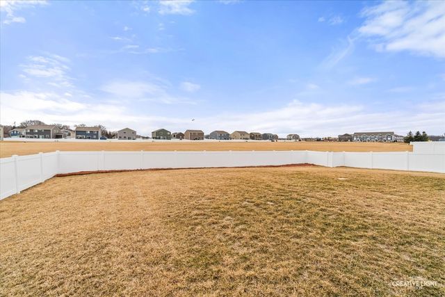 2730 Berrywood Lane, Yorkville, IL 60560