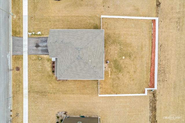 2730 Berrywood Lane, Yorkville, IL 60560