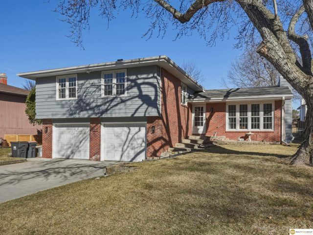 4920 S 66th Street, Lincoln, NE 68516