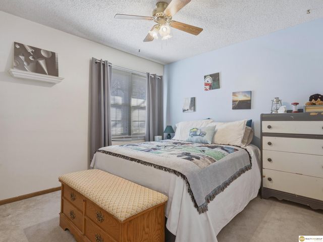 4920 S 66th Street, Lincoln, NE 68516