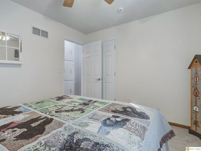 4920 S 66th Street, Lincoln, NE 68516