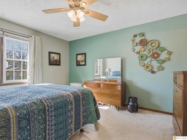 4920 S 66th Street, Lincoln, NE 68516